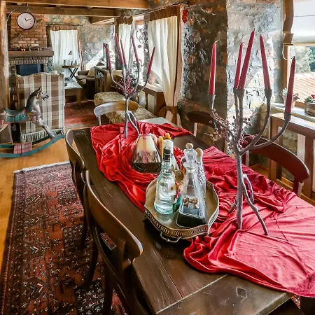 Lavish Holiday In Pella With Jacuzzi Prázdninový dům Edessa